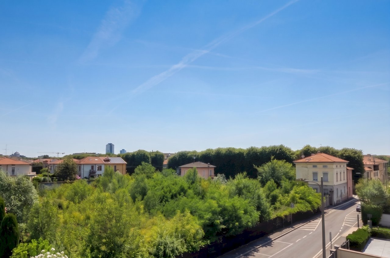 PANORAMA A - Two-room apartment Via Piemonte, Brescia - photo 2