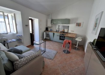 Soggiorno con angolo cottura - Three-room apartment Via Giacomo Leopardi 10, Novafeltria - photo 7