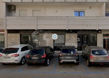 Immagine 2026-06-04 172122 - Commercial Premises Via G. D'Annunzio 47, Lecce - photo 1