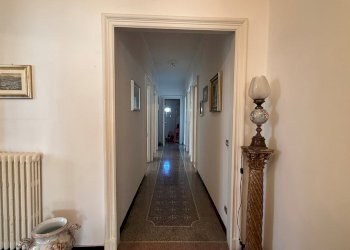 corridoio - Appartamento Savona - foto 11