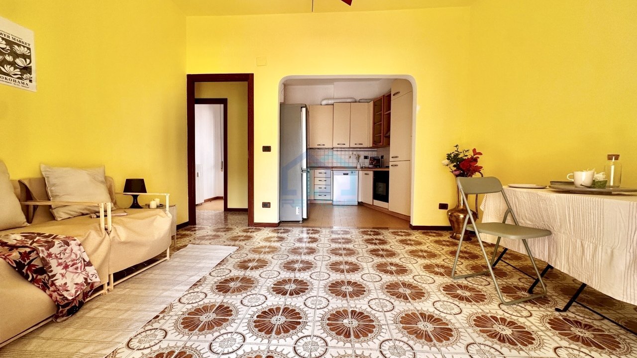 soggiorno - Appartamento Via Trilussa 13, Savona - foto 2