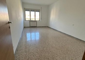 WhatsApp Image 2026-04-27 at 09.44.31 (1) - Three-room apartment Via Francesco Verrotti, Pescara - photo 2