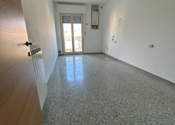 WhatsApp Image 2026-04-27 at 09.44.32 (1) - Three-room apartment Via Francesco Verrotti, Pescara - photo 4