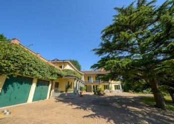Villa trifamiliare Valenza - Three-family Villa Strada Alessandria 18, Valenza - photo 1