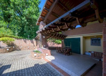 Villa trifamiliare Valenza_app 1 - Three-family Villa Strada Alessandria 18, Valenza - photo 23