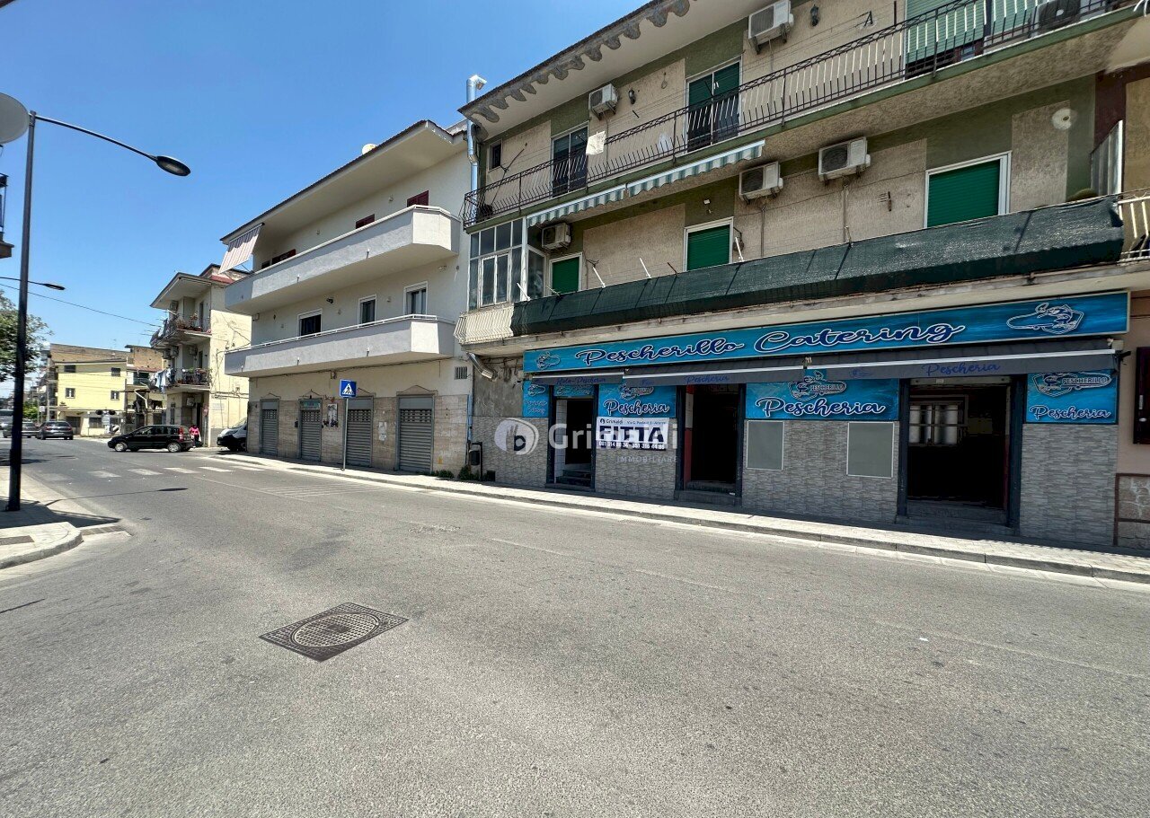 3 - Locale Commerciale Via San Francesco D'Assisi 89, Acerra - foto 2