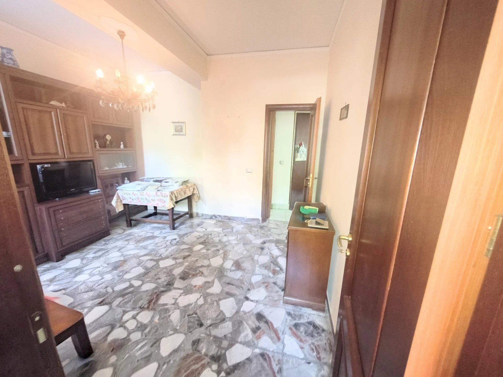 Three-room apartment Villaggio Svizzero, Messina - photo 3