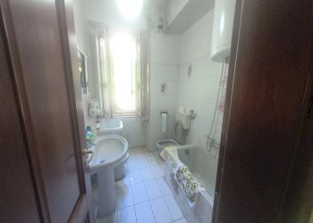Three-room apartment Villaggio Svizzero, Messina - photo 6