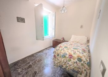 Three-room apartment Villaggio Svizzero, Messina - photo 7