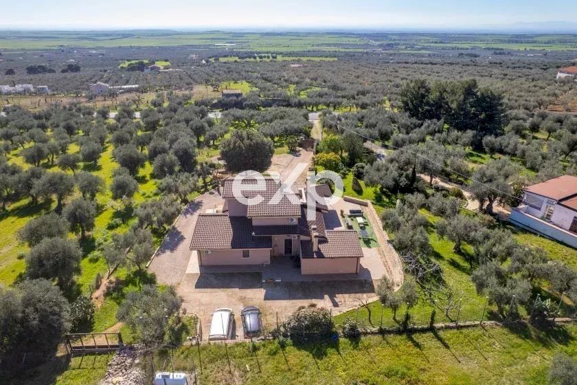 Villa San Giovanni Rotondo Matine - SP45bis Km 8 Quadrone dir.SGR, San Giovanni Rotondo - foto 1