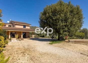 Villa San Giovanni Rotondo Matine - SP45bis Km 8 Quadrone dir.SGR, San Giovanni Rotondo - foto 34
