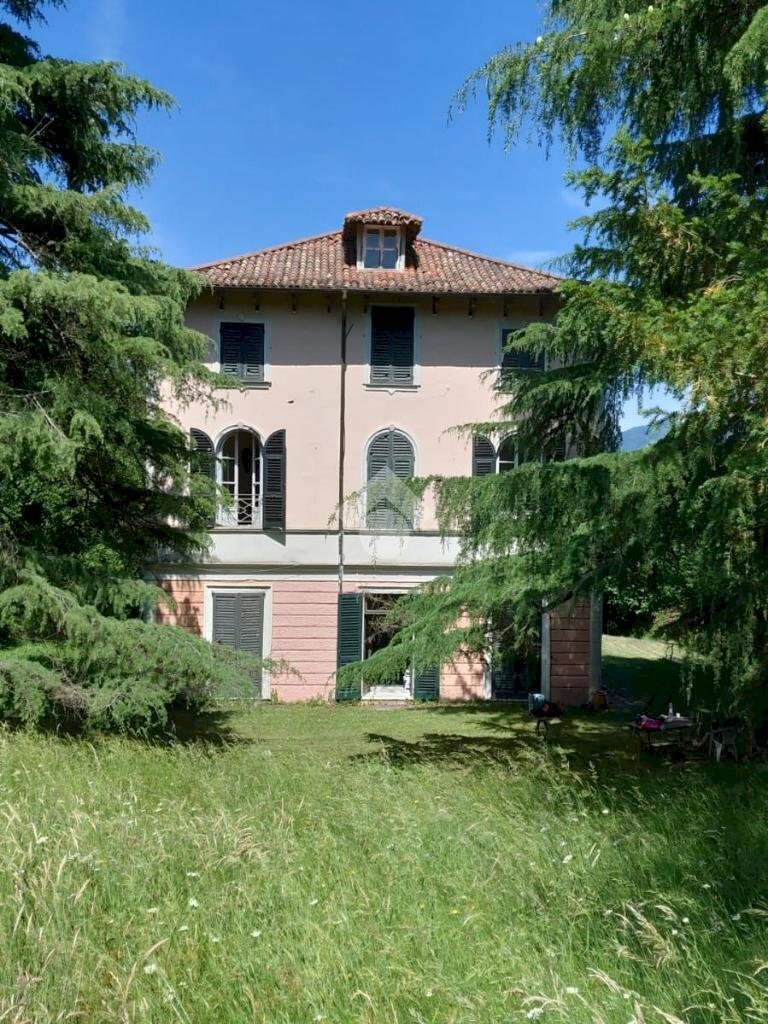 Villa Via Privata De Ferrari, Busalla - photo 1