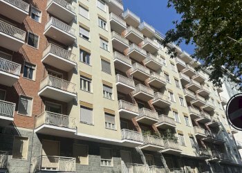 stabile - Trilocale corso Novara, 102, Torino (zona Aurora) - foto 2