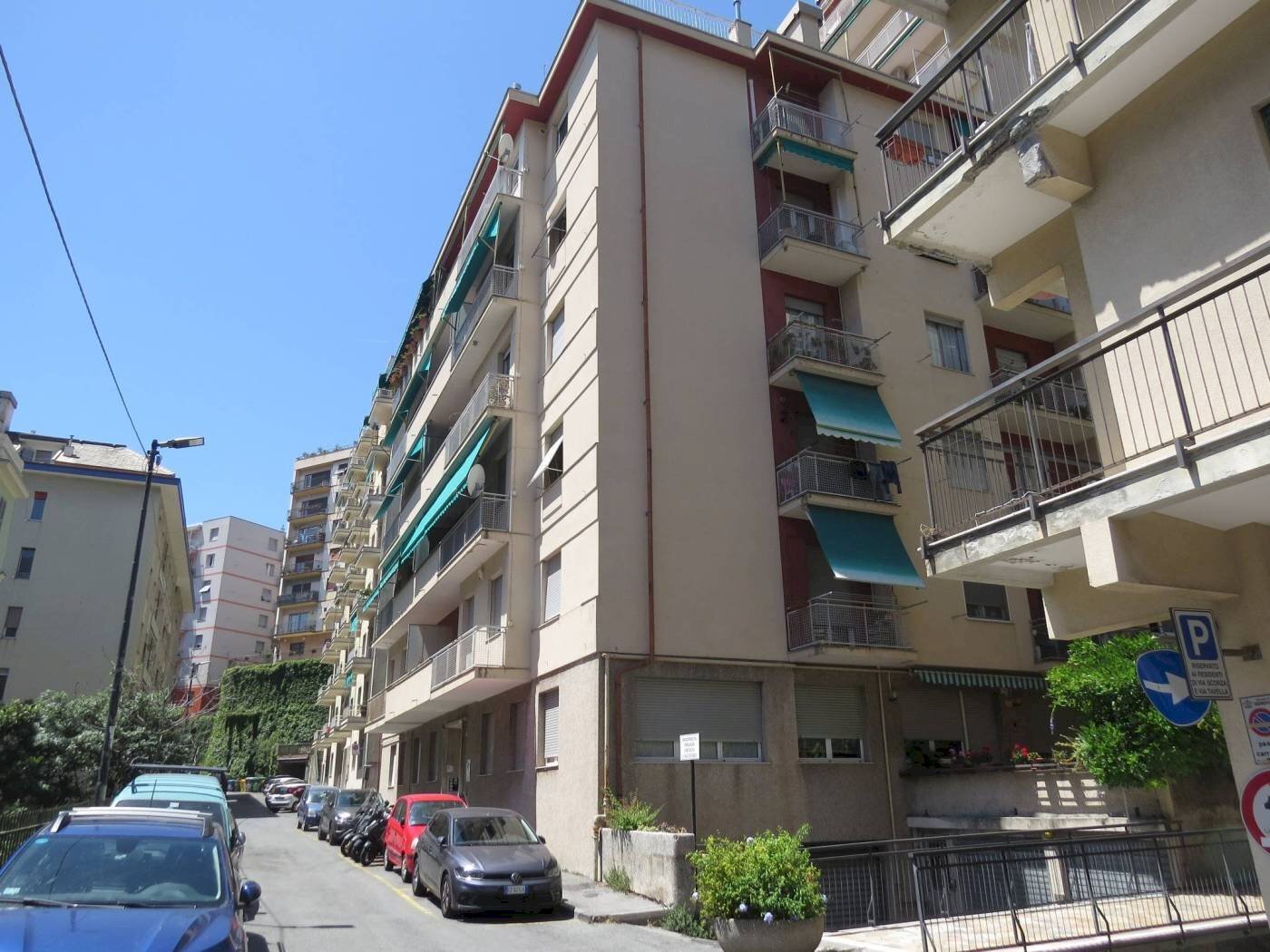Two-room apartment Via Sinibaldo Scorza, 7, Genova (neighborhood Castelletto) - photo 1