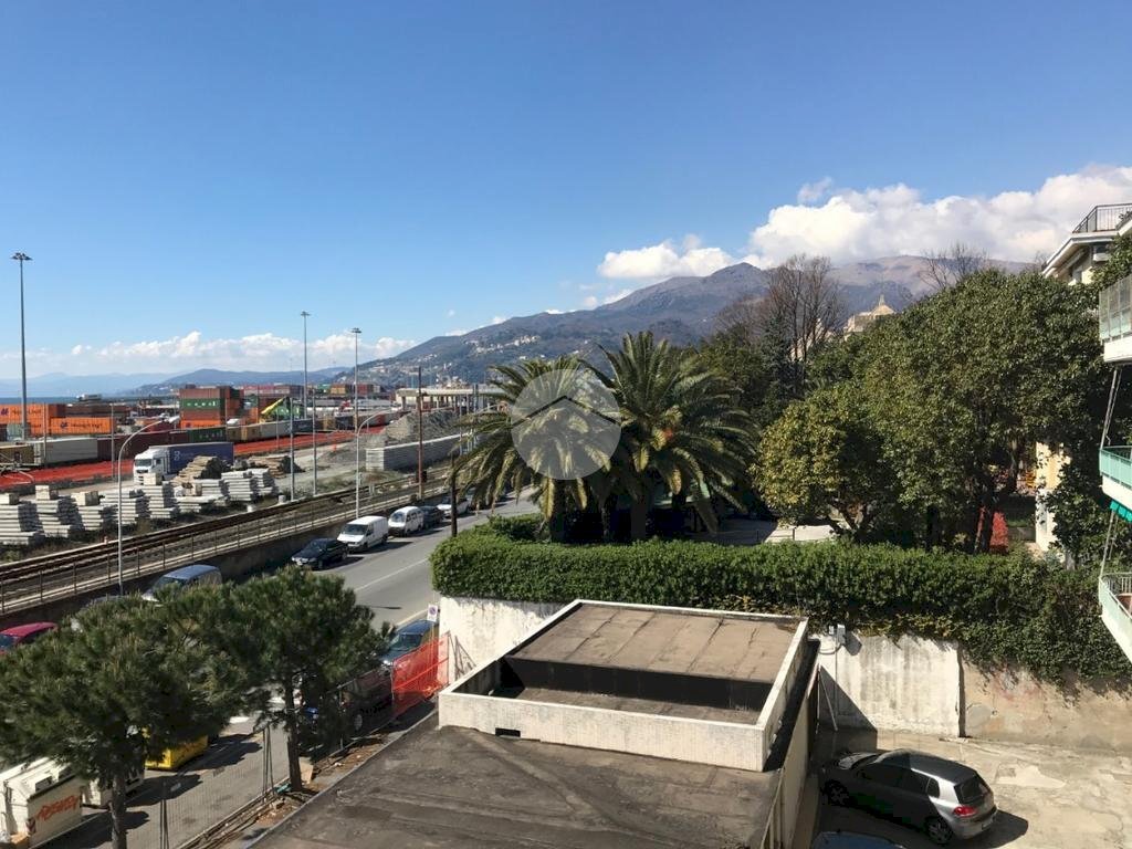 Trilocale Via Prà, Genova (zona Palmaro) - foto 1