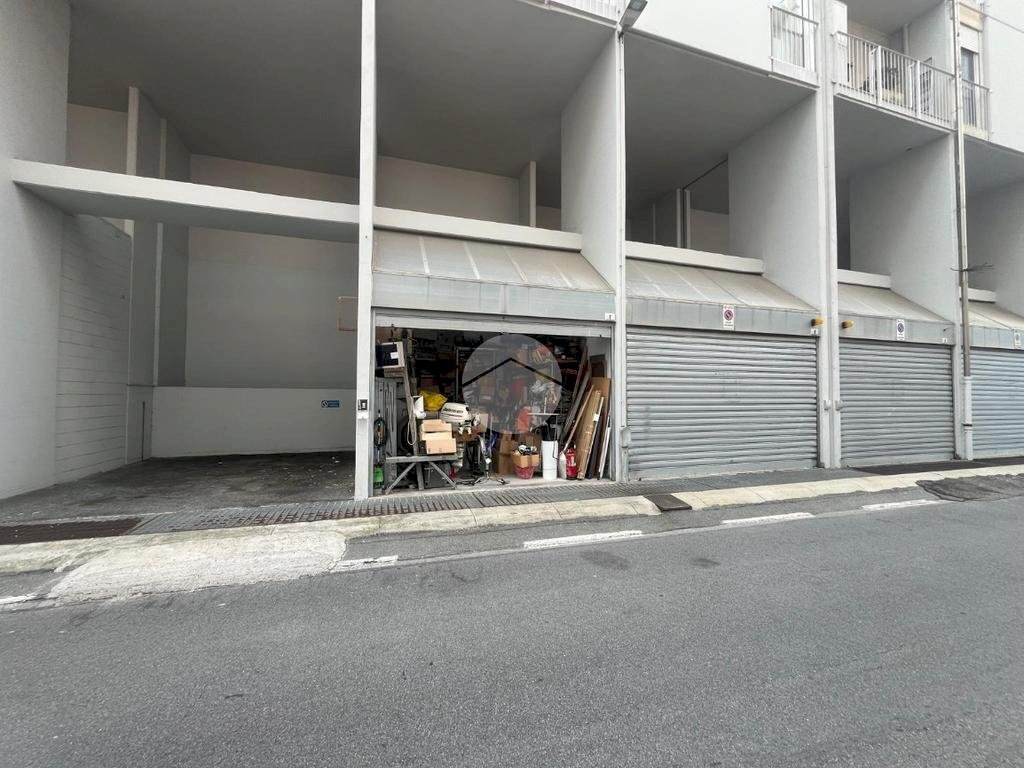 Box Via Cesare Pavese, Genova (zona Prà) - foto 2