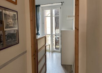 corridoio - Trilocale corso Casale, 122, Torino (zona Madonna del Pilone) - foto 11