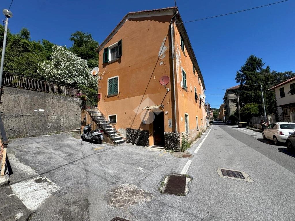 Four-room apartment Via SS. Nome di Gesù, Ceranesi - photo 1