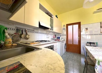 Four-room apartment Via s. pier di canne, Chiavari - photo 5