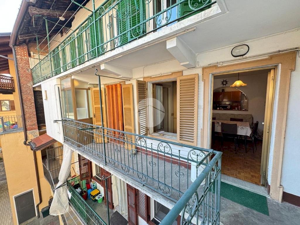 Four-room apartment Via umberto, Giaveno - photo 1