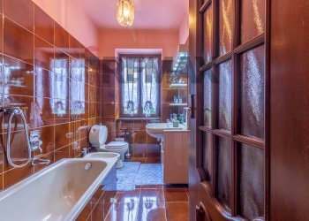 Casa semi indipendente Strada Masserano Calaria, 118 
 Biella, Biella - foto 32