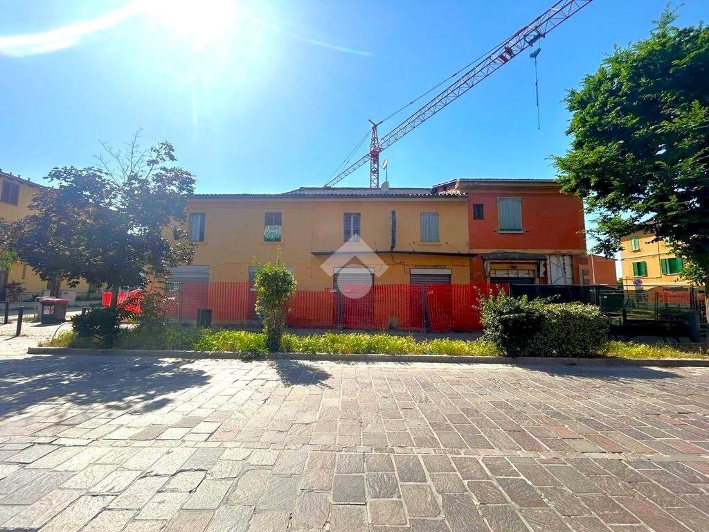 Stabile - Palazzo Via Roma, Calderara di Reno - foto 1