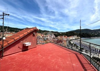 Four-room apartment Salita Falconara, Lerici - photo 20