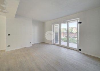 Three-room apartment Via Belgio, Orbassano - photo 2
