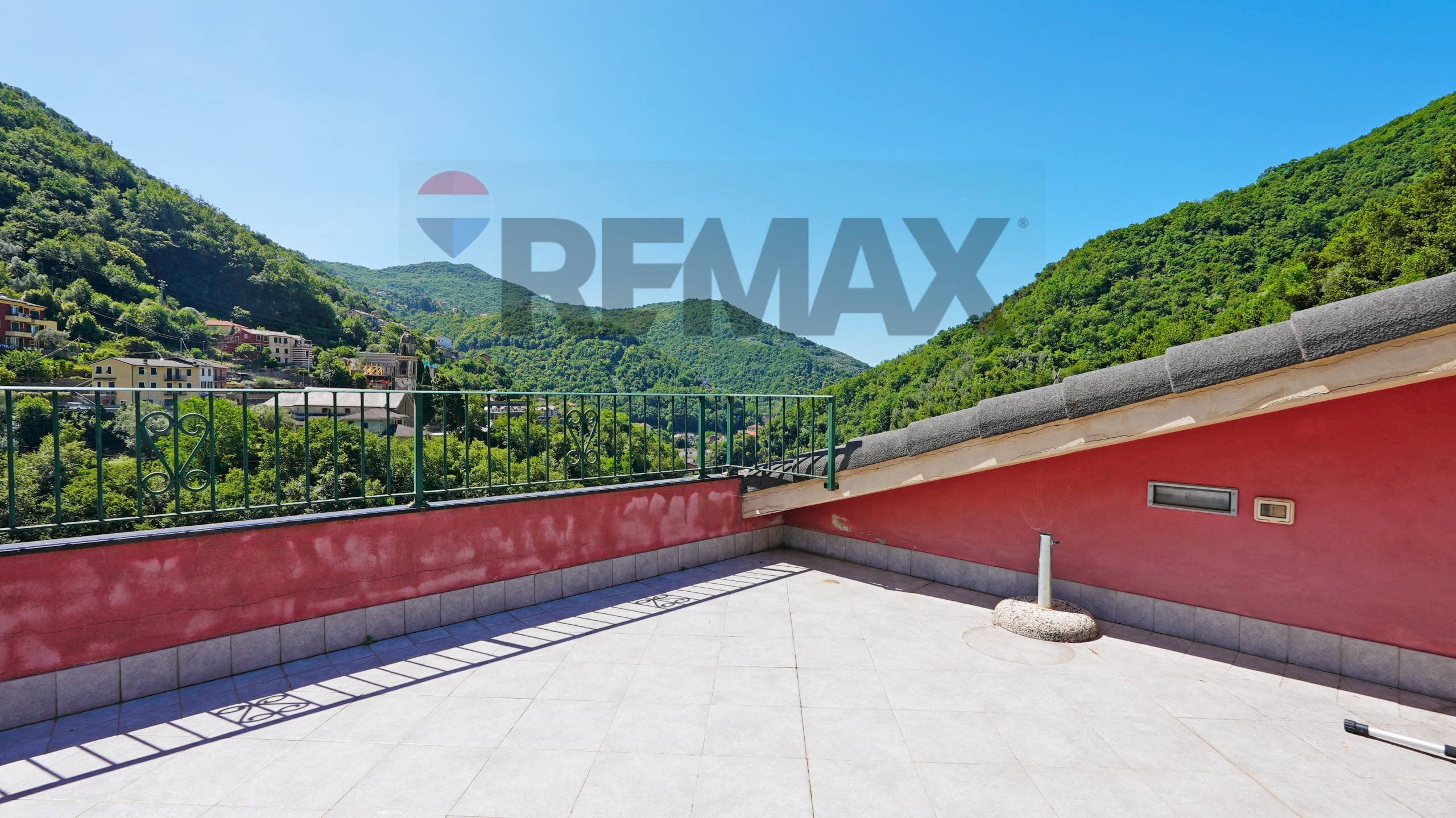 Semi-detached house Via del Piano, 20
Avegno, Avegno - photo 2