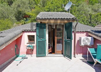 Semi-detached house Via del Piano, 20 
 Avegno, Avegno - photo 3