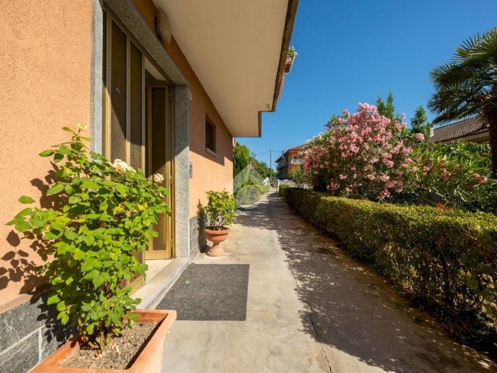 Four-room apartment Via Asti, Costigliole d'Asti - photo 2