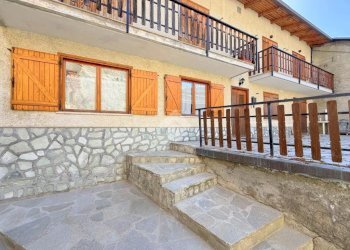 Three-room apartment Frazione Melezet, Bardonecchia - photo 2