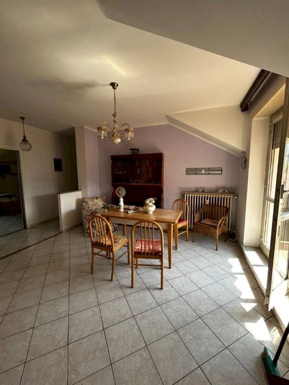 Four-room apartment Pinerolo - photo 3