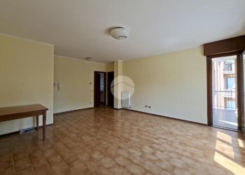 Four-room apartment Via Nenni, Vittuone - photo 3