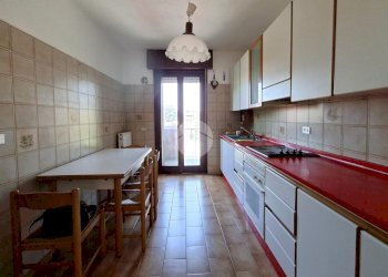 Four-room apartment Via Nenni, Vittuone - photo 5