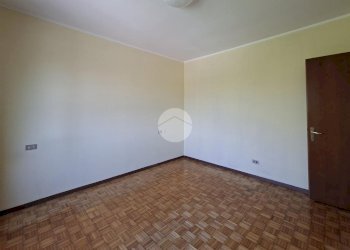 Four-room apartment Via Nenni, Vittuone - photo 12
