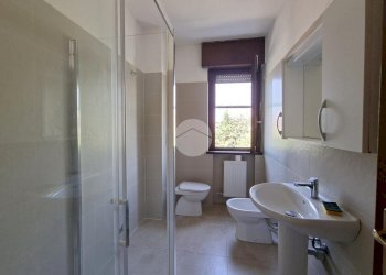 Four-room apartment Via Nenni, Vittuone - photo 14