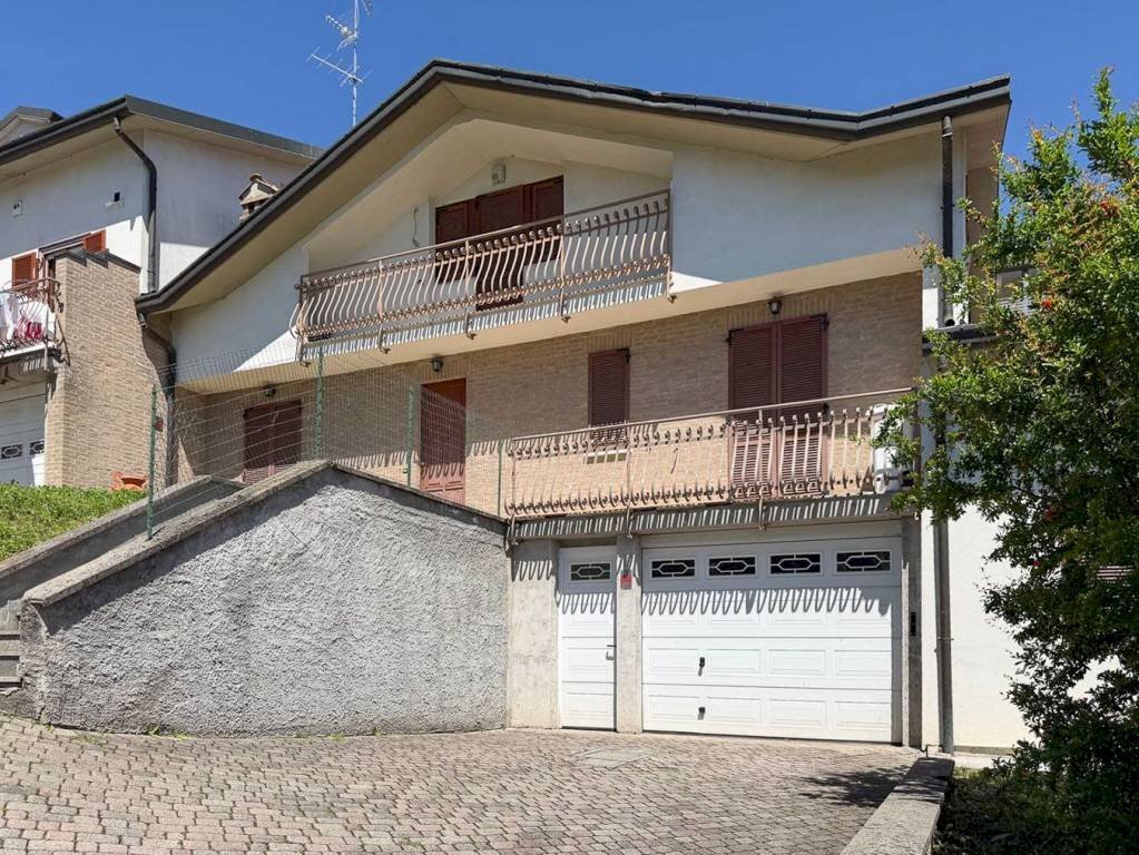 Terraced Villa Usmate Velate - photo 2