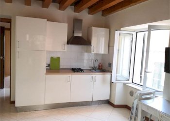 Bilocale Genova (zona Lagaccio) - foto 1