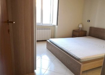 Bilocale Genova (zona Lagaccio) - foto 2