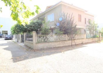 Villa Viale Umbria, Sassuolo - photo 4
