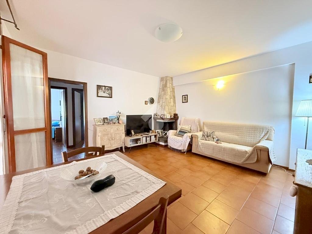 Three-room apartment Viale Chianciano, Riccione - photo 2