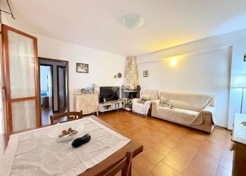 Three-room apartment Viale Chianciano, Riccione - photo 2