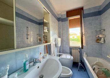 Three-room apartment Viale Chianciano, Riccione - photo 14