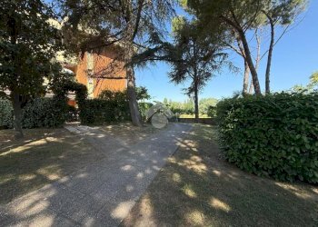 Three-room apartment Viale Chianciano, Riccione - photo 37