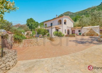 Foto 1 - Villa Via Vicini
 
14, Castrocielo - foto 1