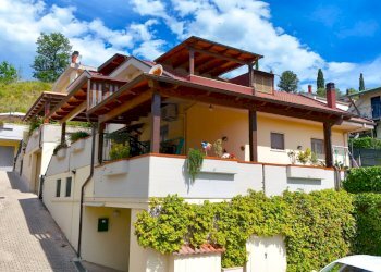 Foto 1 - Villa a Schiera Via dei Giacinti
 
23, Ascoli Piceno - foto 1