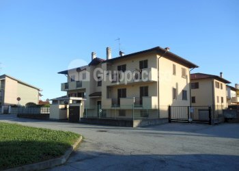 Foto 1 - Bilocale Via Foscolo
 
36, Bernate Ticino - foto 1