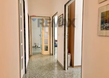 Hall / corridoio - Four-room apartment Via Laterza
 
33, Bari - photo 3