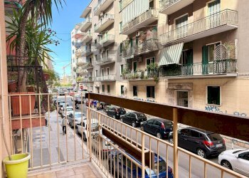 Edificio all\'aperto - Four-room apartment Via Laterza
 
33, Bari - photo 11